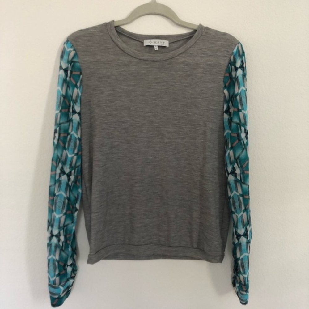 Blue sleeve top